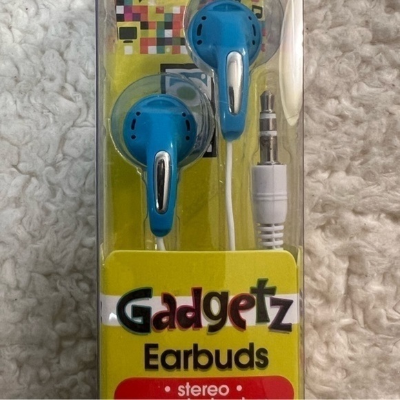 Gadgetz Stereo Earbuds - Picture 4 of 4